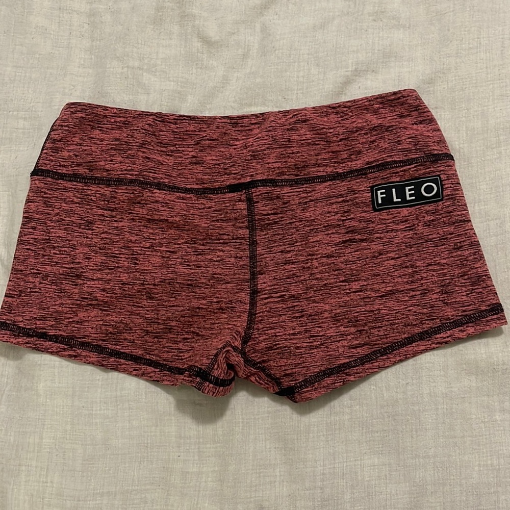 fleo shorts size medium